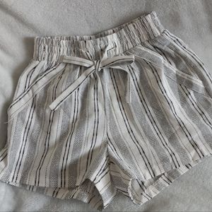 NwT Sienna Sky Striped Shorts with front pockets XS